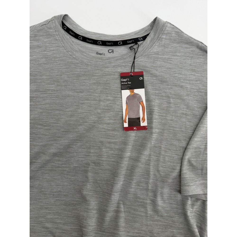 GapFit Active Tee Mens XL Gray Space Dye Moisture Wicking Relaxed Fit Shirt NEW